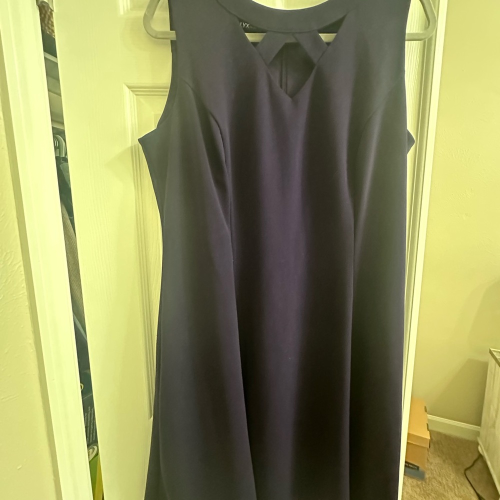 Elegant Navy Sleeveless Dress